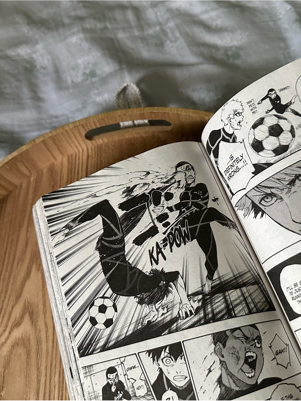 Blue Lock Omnibus Volumes 1 (1-3) - 2 (4-6) - Manga - Picture 8 of 13